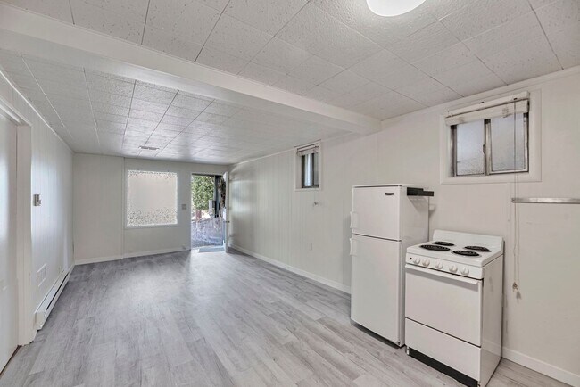 Foto del edificio - 6908 8th Ave NE