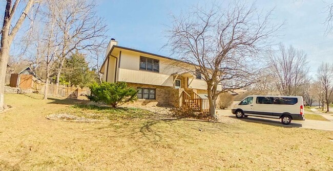 Building Photo - 3D Tour Available-Granite Countertops + 2-...