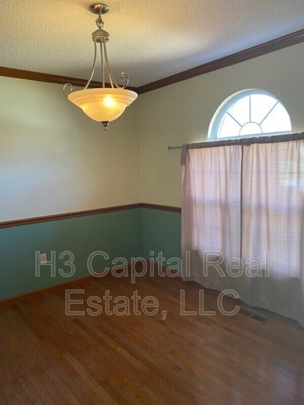 Building Photo - 3708 Rolling Meadows Dr