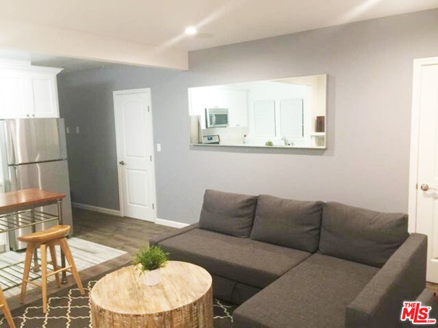 Foto del edificio - 2667 South La Brea Ave