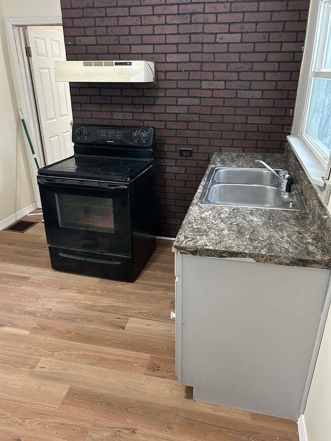 Foto del edificio - 208 Central St