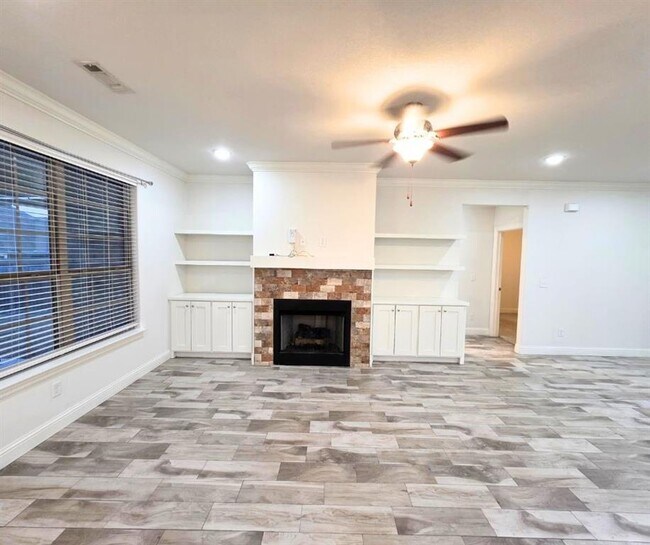 Foto del edificio - 1001 W Ashmore Landing Loop