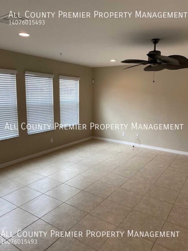 Building Photo - 2079 Bent Grass Ave