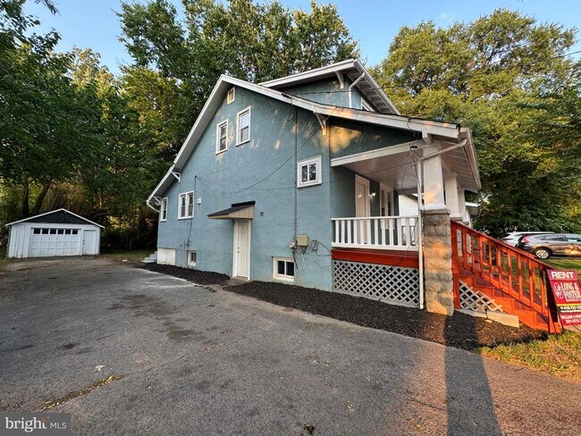 Building Photo - 4512 East-West Hwy