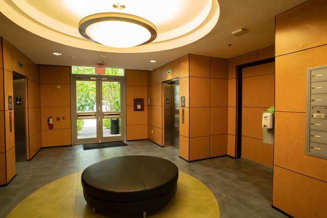 Foto del edificio - 335 SE 6th Ave