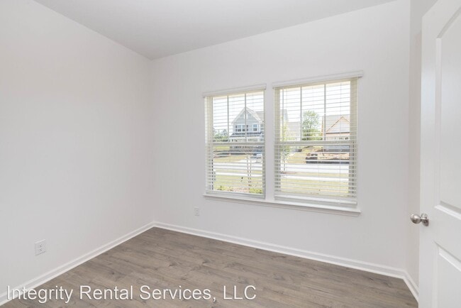 Building Photo - 4 br, 2.5 bath House - 3030 Apple Creek Court