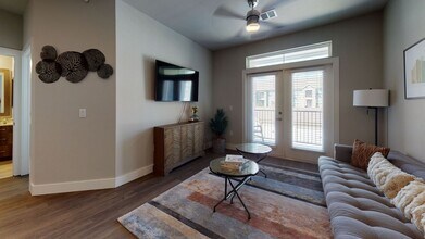 Building Photo - 24002 Colonial Pkwy