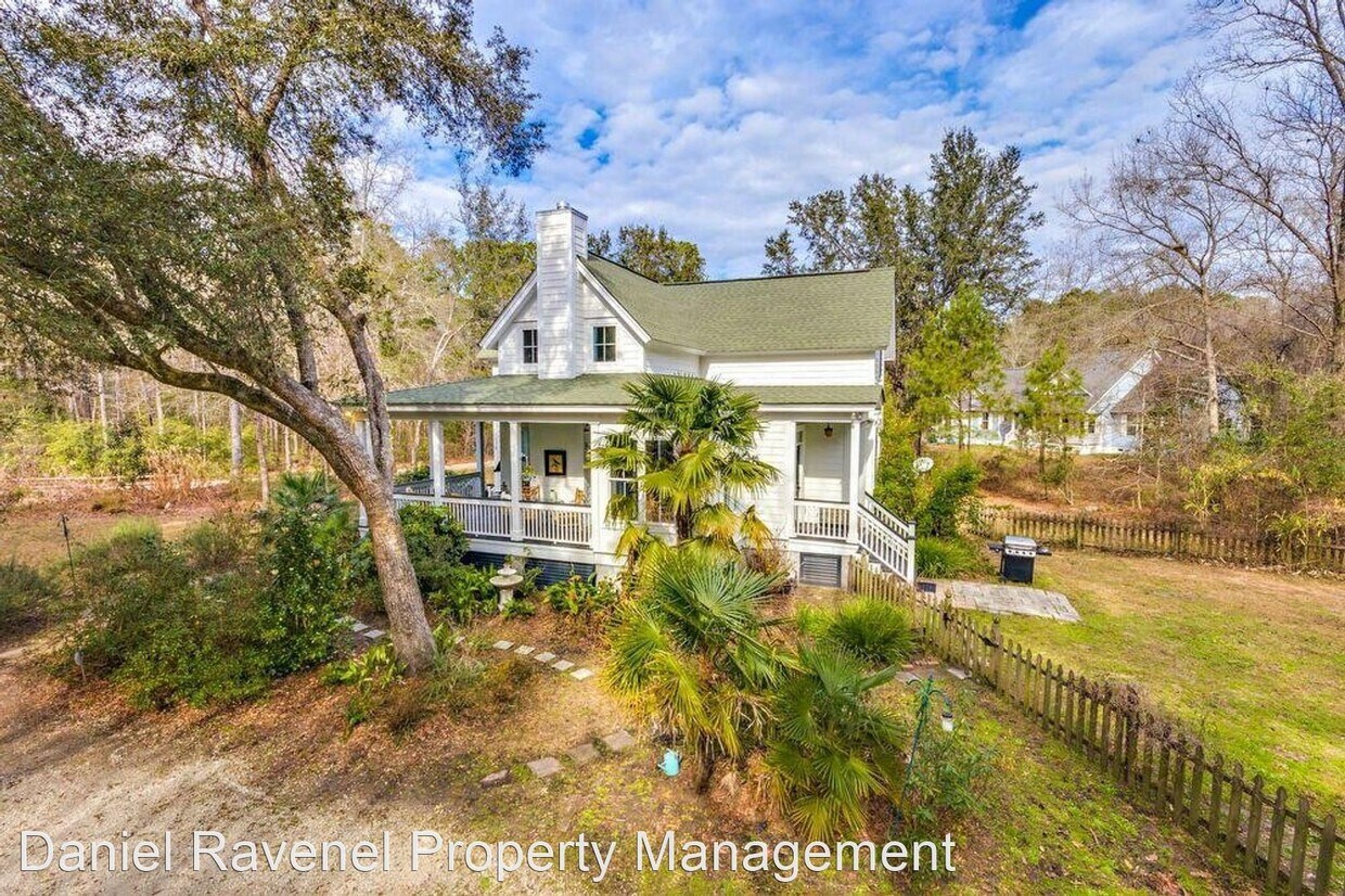Foto principal - 3 br, 2 bath House - 1079 Corbetts Alley