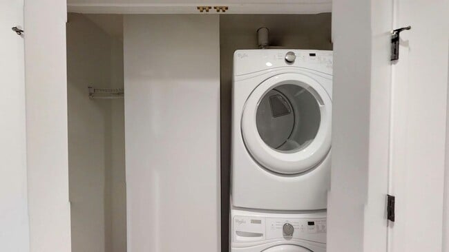 Building Photo - 345 Harrison Ave