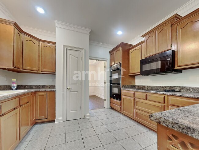 Foto del edificio - 1015 Warwick Pl