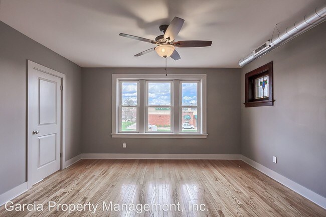 Foto del edificio - 3711 S Kingshighway Blvd