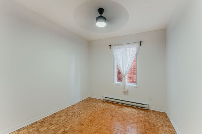 Building Photo - 253 Turgeon St