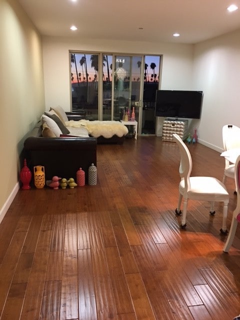 Family Room - 991 Arapahoe St