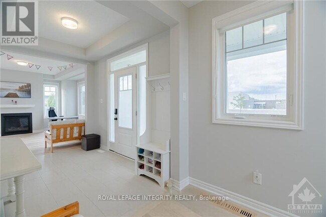 Building Photo - 701 Brittanic Rd