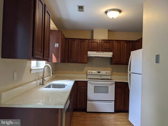 Building Photo - 88 William Patterson Ct