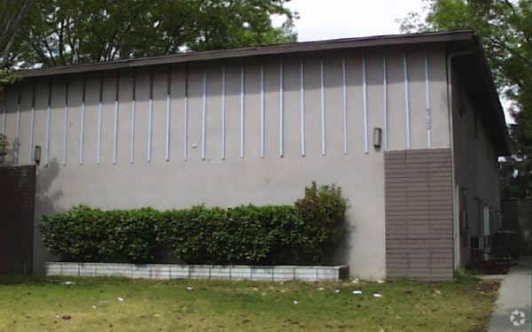 Building Photo - 4722 Canoga St