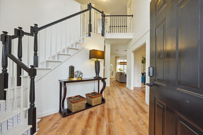 Building Photo - 135 Farr Lake Dr