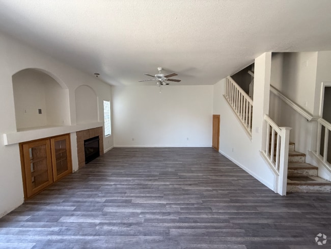 Building Photo - 2509 Vienna Ct