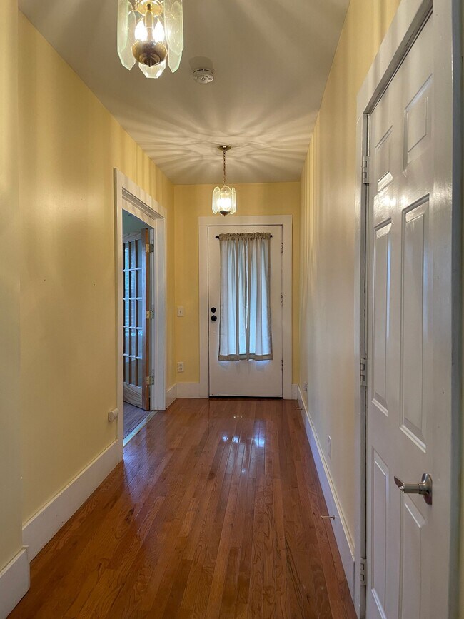 Foto del edificio - 85 Spruce Ave