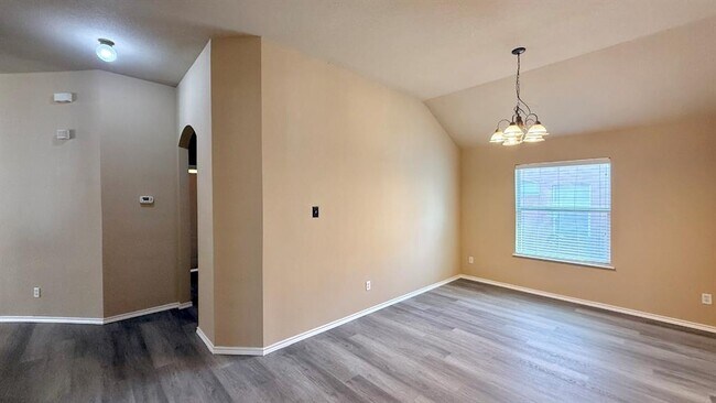 Building Photo - 1473 Rainbow Parke Dr