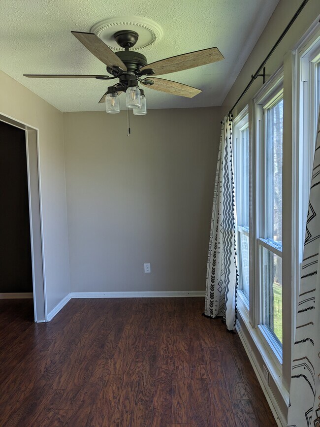 Foto del edificio - 1909 16th Ave S