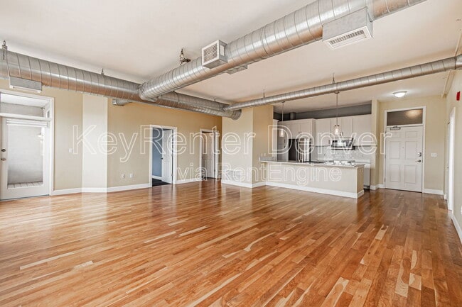 Building Photo - 277 N Broadway