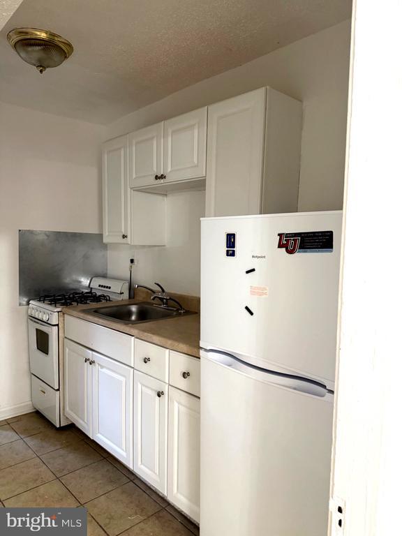 Building Photo - 1226 18th Pl NE