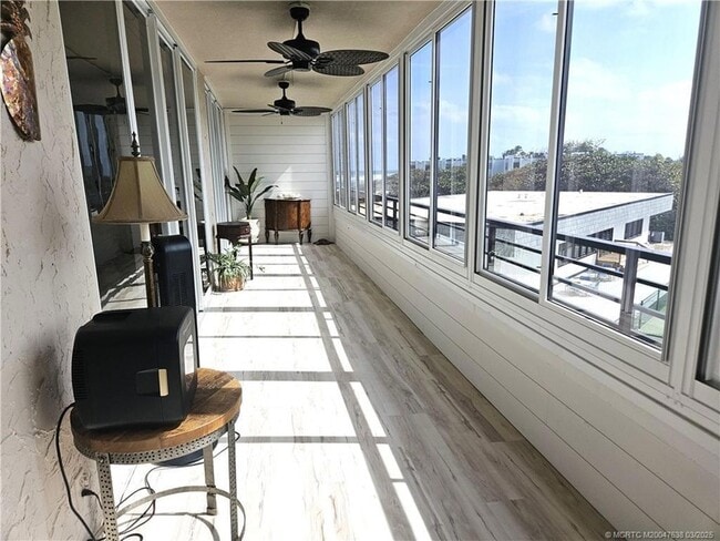 Foto del edificio - 1357 NE Ocean Blvd