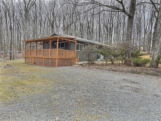 Building Photo - 15 4th Rd