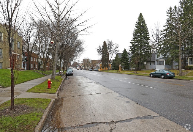 Groveland Terrace