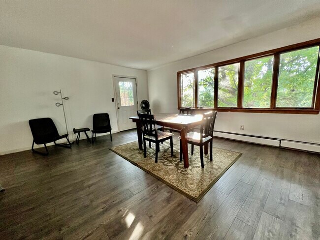 Foto del edificio - 2 Main St