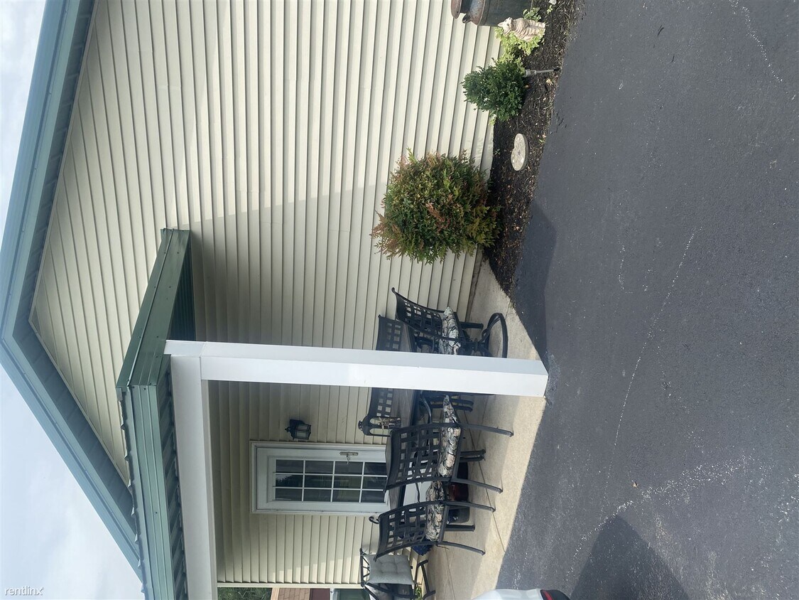 2450 Strasburg Rd, Coatesville, PA 19320 House Rental in Coatesville