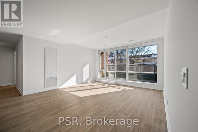 Photo du bâtiment - 299 Campbell Ave