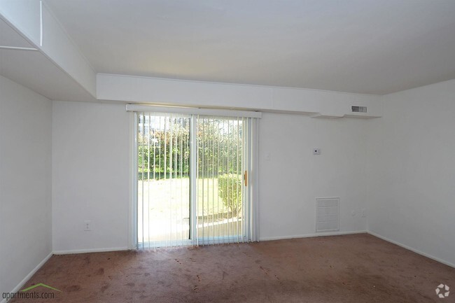 Living Room - Chateau Apartments