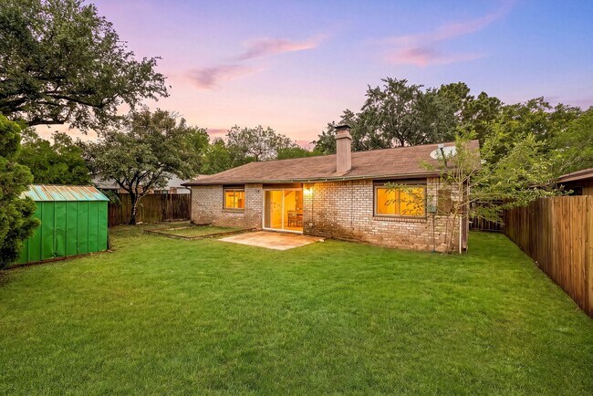 Building Photo - 22723 Braken Carter Ln
