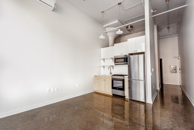 Building Photo - 154 W Erie St