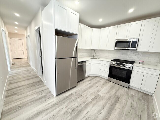 Building Photo - 10 Cawfield St