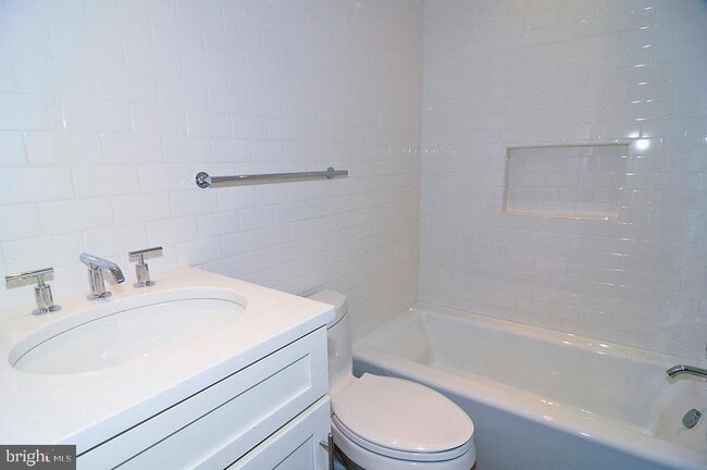 Building Photo - 1503 11th St NW