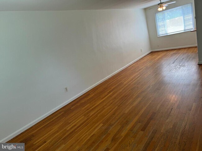 Foto del edificio - 1717 N Cliff St