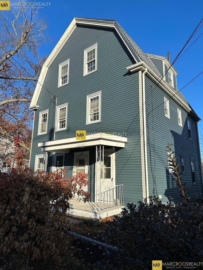 Building Photo - 135 Nonantum St