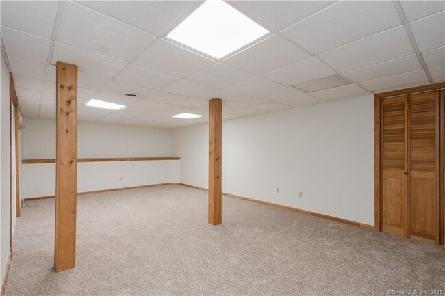 Building Photo - 410 Cypress Rd