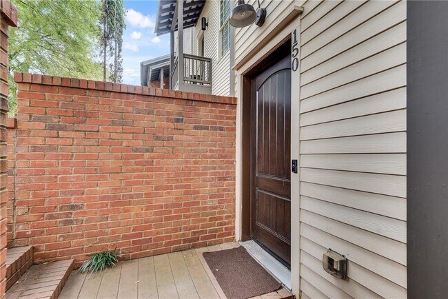 Foto del edificio - 3371 Dogwood Dr