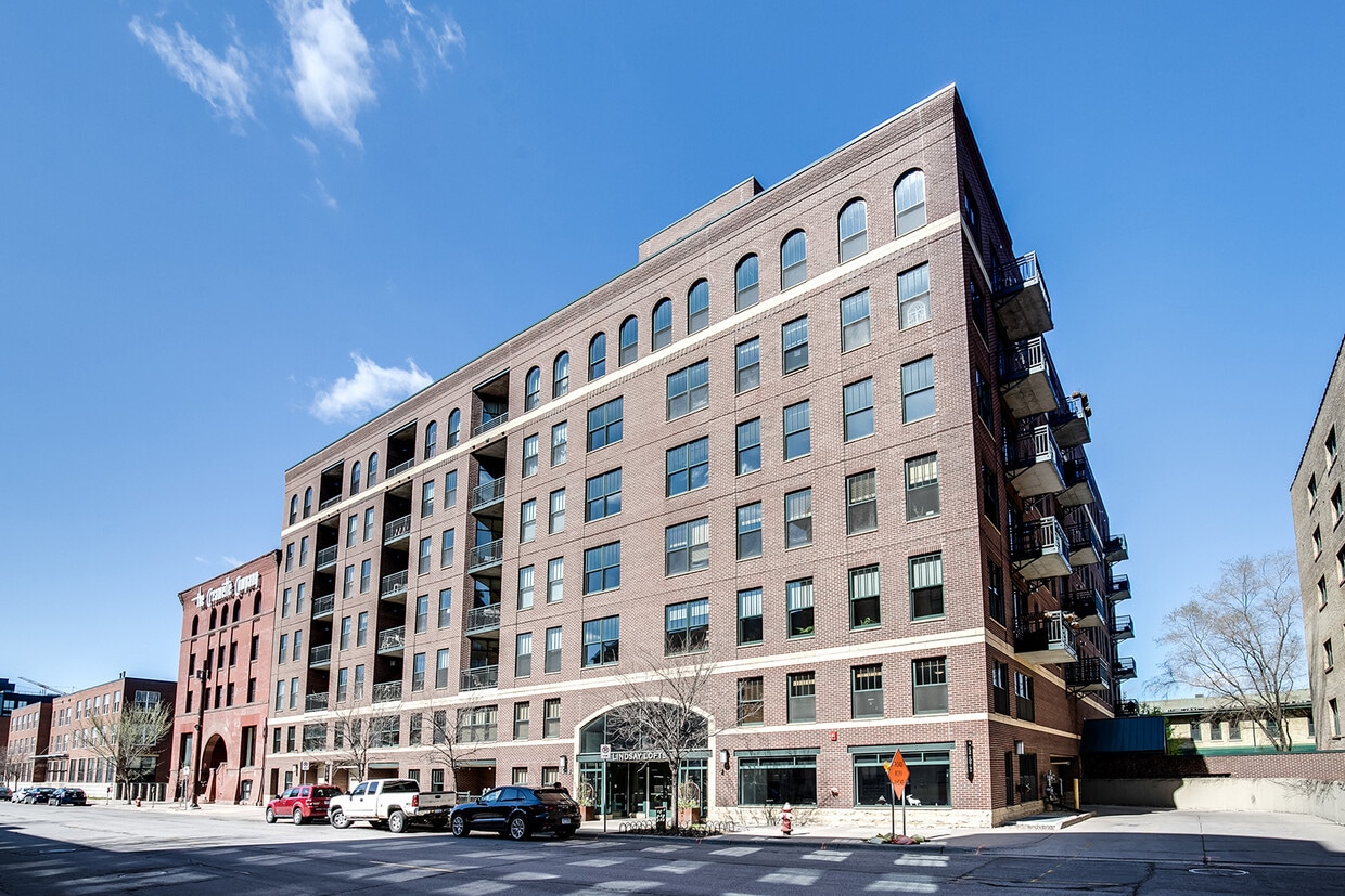 Foto principal - 408 N 1st St