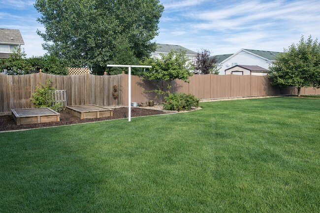 Foto del edificio - 2113 Santa Barbara Dr