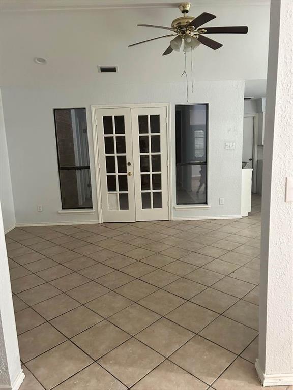 Foto del edificio - 2432 W Iris Ave