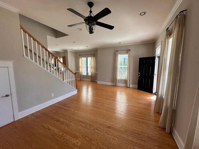 Foto del edificio - Luxury Rental Home in the Heart of Myrtle ...