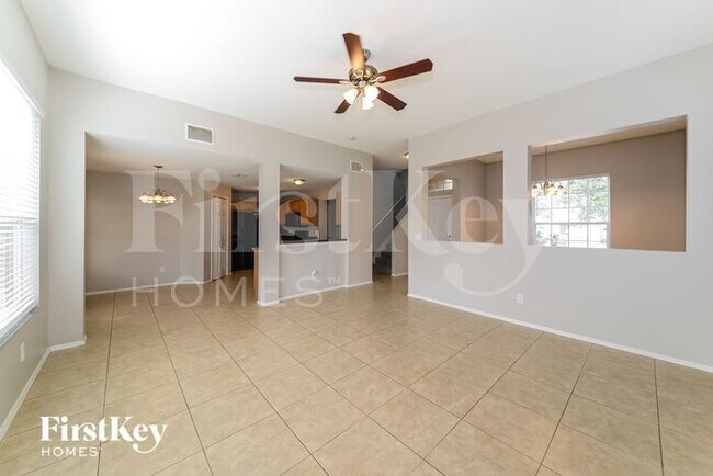 Foto del edificio - 4022 Banbury Cir