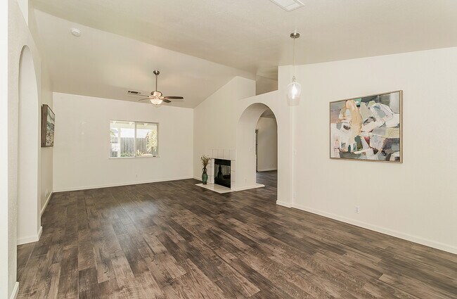 Building Photo - 1535 Morgan Dr