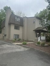 Building Photo - 362 Rutherford Ave