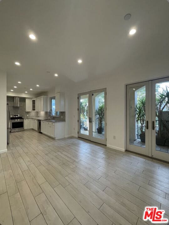 Foto del edificio - 1654 Greenfield Ave